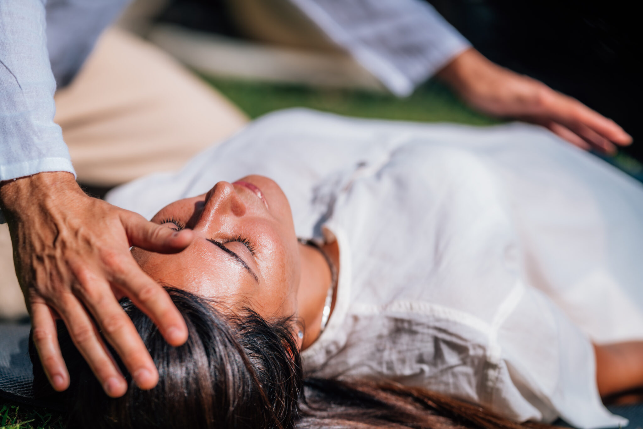 Reiki for Women’s Wellness & Hormonal Balance | Cosmicx